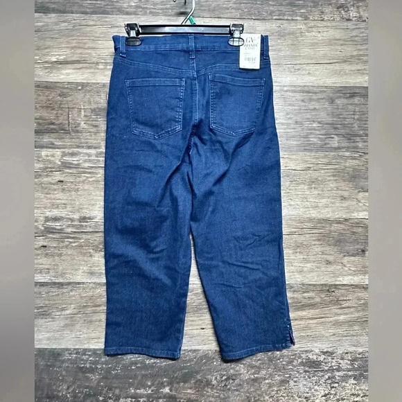 Gloria Vanderbilt Capri Amanda Jeans Dark Blue Wash Built in Slimming Panel 10 - Picture 2 of 8